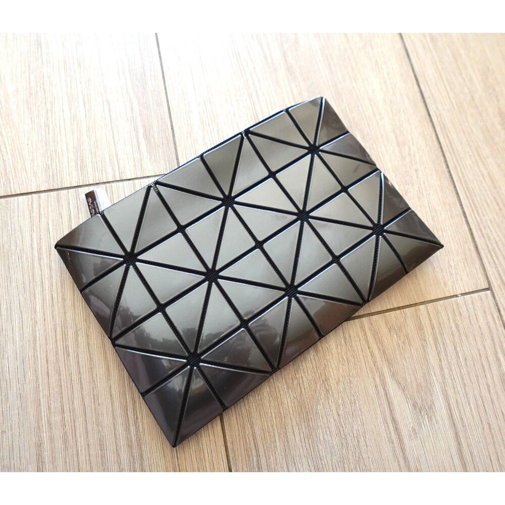 Bao Bao Issey Miyake Lucent Pouch Clutch Gray Silver w/ Tags Dust Bag Japan NWT